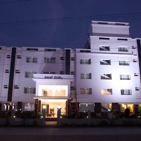 Hotel Vinay Residency Sindhnur Exteriér fotografie